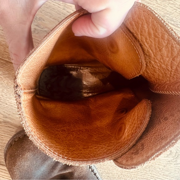 Fiorentini and Baker Three Button Brown suede and leather boots 40 - Picture 6 of 10